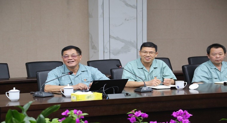 央媒省媒“精神的力量 新時代之魂”大型采訪團(tuán)走進(jìn)企業(yè)